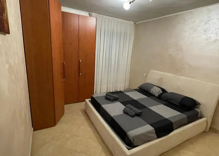 Dama Casa de Férias Frattura